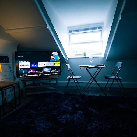 The Beach Suite - Top Floor With Easy Invest โลเวสทอฟต์ ภายนอก รูปภาพ