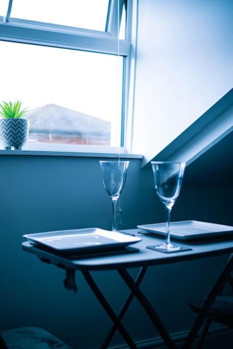 The Beach Suite - Top Floor With Easy Invest โลเวสทอฟต์ ภายนอก รูปภาพ